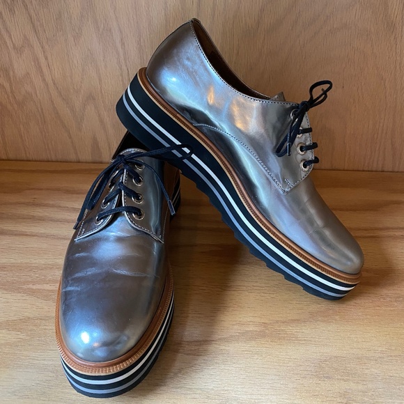 Altariva Roma Silver Platform Oxfords Size 6.5 - Picture 1 of 7